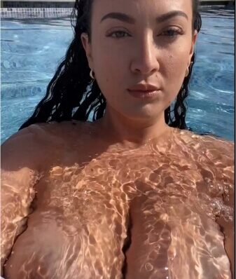 Joey Fisher onlyfans PPV - Nude boobs in water