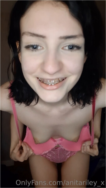 anitariley_x onlyfans - 18 year teen girl flash nude tits